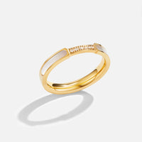 Ring Für Damen Mit Perle Und Kristalle Mit Goldfarbener Struktur Moderner Und Raffinierter Stil Yasmin