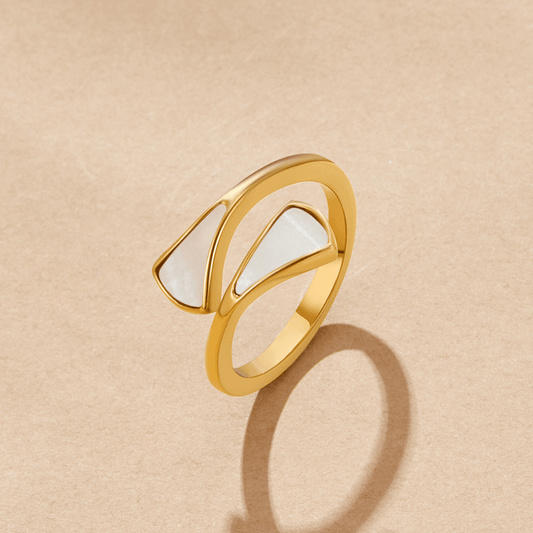 Damenring Mit Perle Filipa Offenes Geometrisches Design Moderner Eleganter Perlenring Aus Goldton