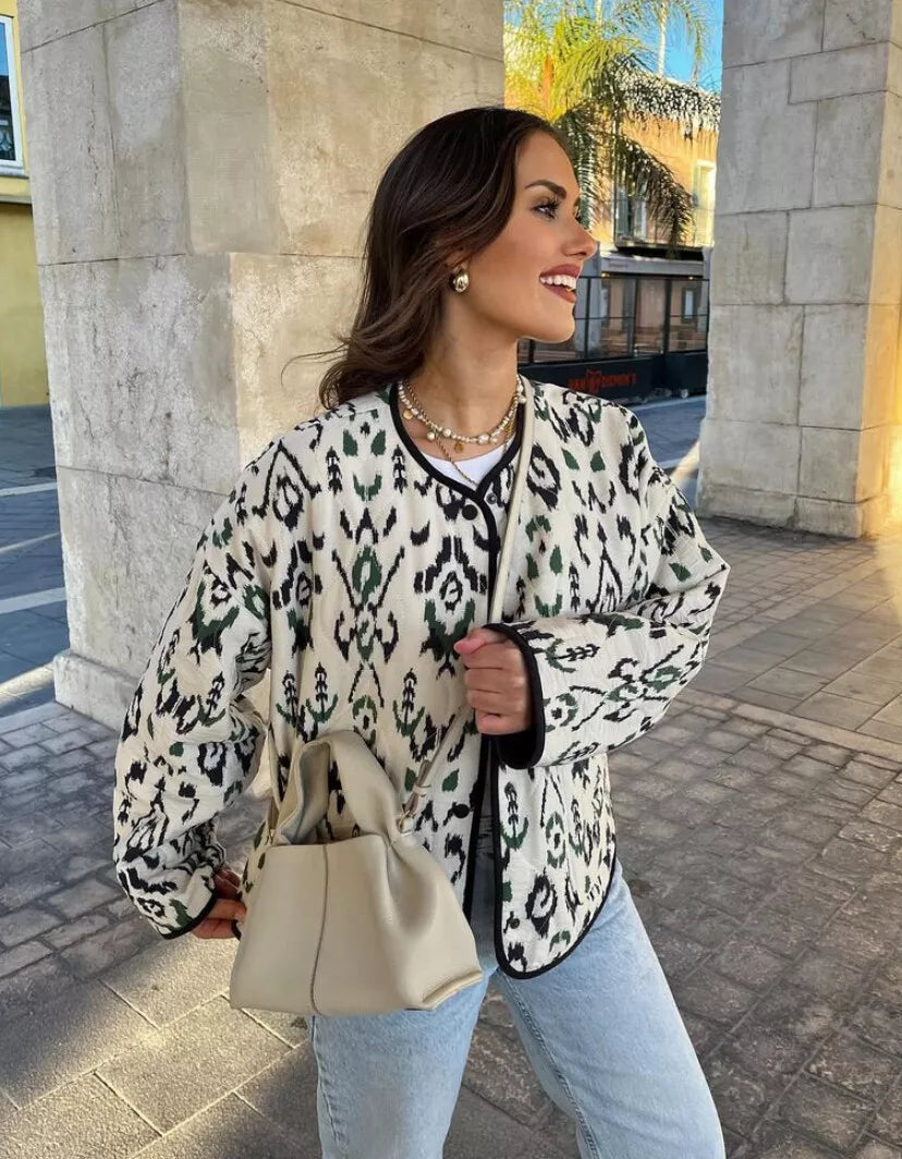 Steppjacke mit geometrischem Muster und lockerer Passform