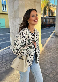 Steppjacke mit geometrischem Muster und lockerer Passform