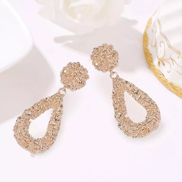 Ohrringe Drop Treasures Beatrice Elegante Tropfenform Mit Glänzendem Finish Luxuriös Für Festliche Anlässe