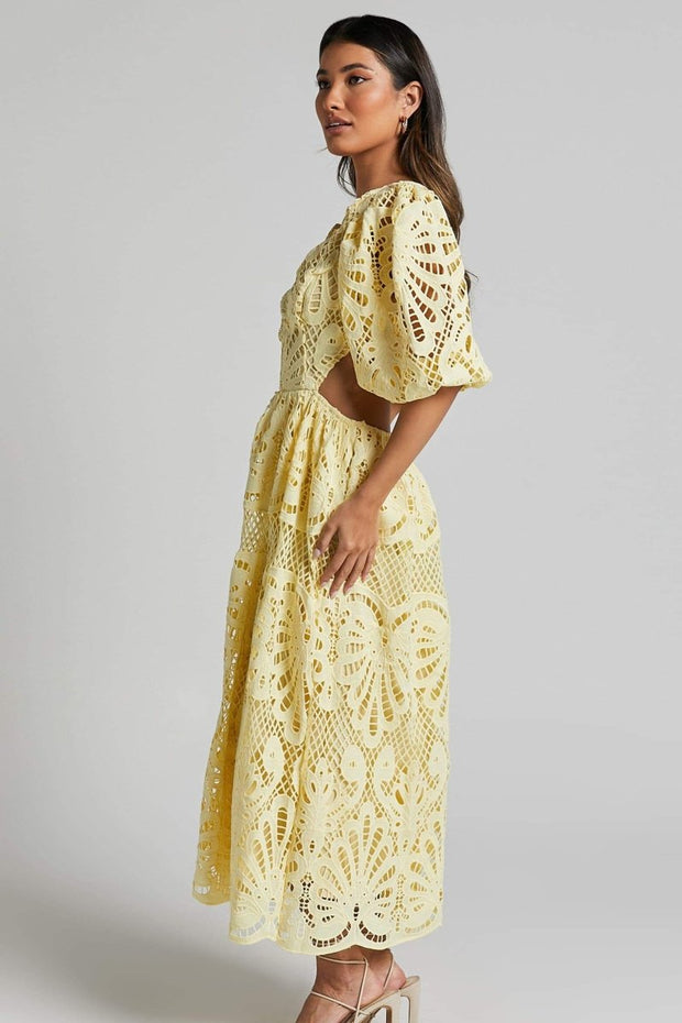 Sandra - Midikleid mit bestickter Spitze und Cut-Outs
