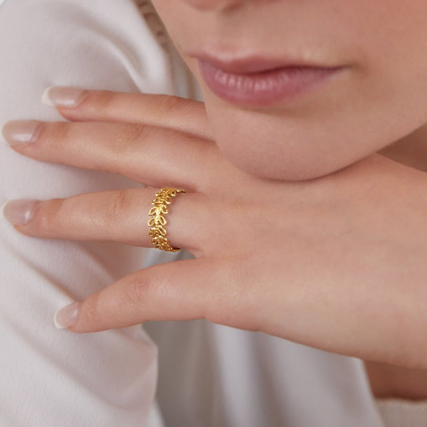 Damenring Blattmotiv Liliana Offenes Design Mit Detaillierten Blattreliefs Goldoptik Eleganter Schmuck