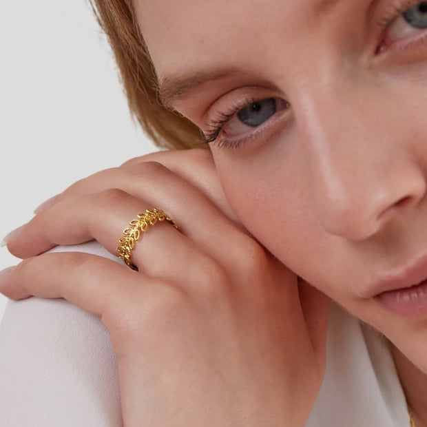 Damenring Blattmotiv Liliana Offenes Design Mit Detaillierten Blattreliefs Goldoptik Eleganter Schmuck