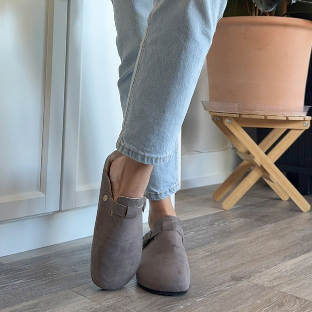 Clogs in Wildleder-Optik