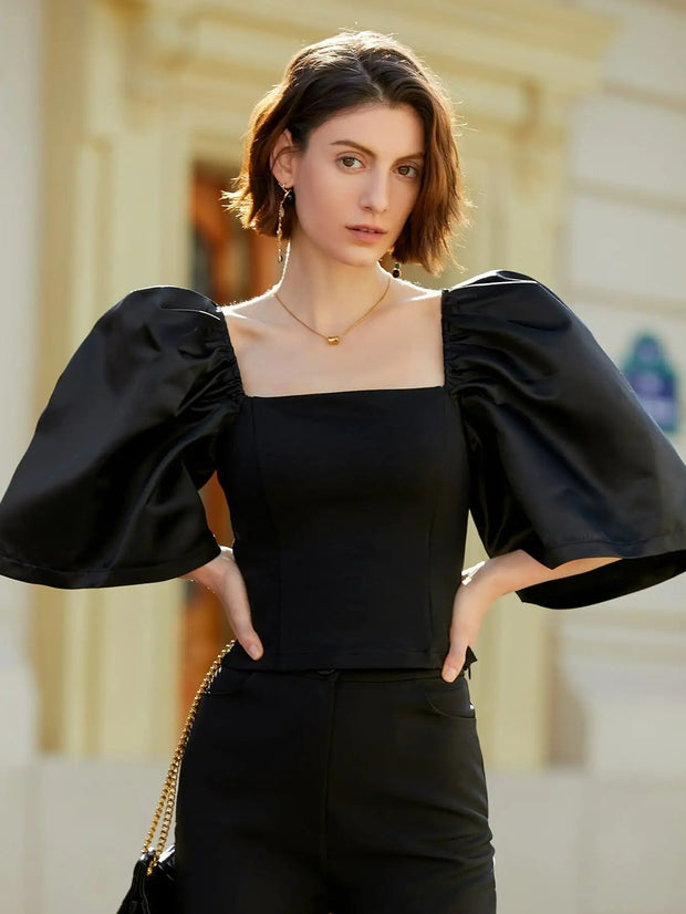 Johanna - Elegantes Top mit Laternenärmeln und quadratischem Kragen